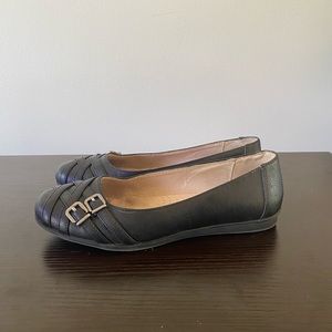 Cliff’s flats size 7.5